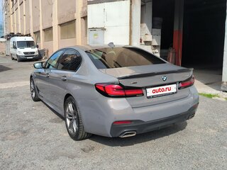 2021 BMW 5 серии 520d xDrive VII (G30/G31/G38) Рестайлинг, серый, 4800000 рублей, вид 5