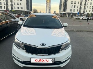 2016 Kia Rio III Рестайлинг, белый, 999000 рублей, вид 1