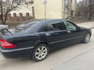 2004 Mercedes-Benz S-Класс 350 Long IV (W220) Рестайлинг, серый, 875000 рублей, вид 3