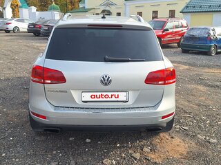 2010 Volkswagen Touareg II, серебристый, 1720000 рублей, вид 5