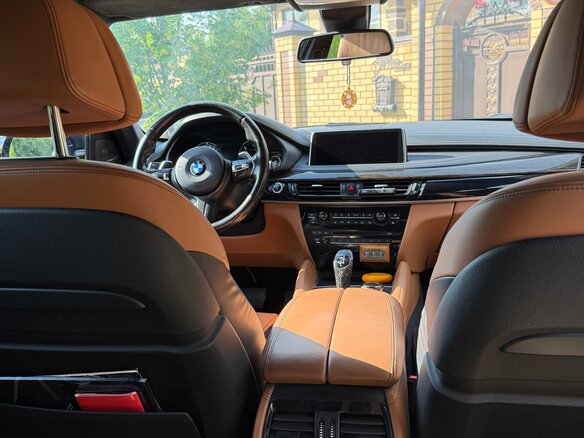 2016 BMW X6 M50d II (F16), чёрный, 3800000 рублей - вид 11