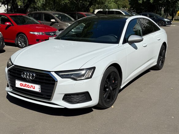 2018 Audi A6 55 TFSI V (C8), белый, 2500000 рублей