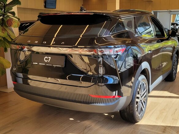 2026 Omoda C7, чёрный - вид 1
