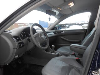 2001 Audi A6 II (C5) Рестайлинг, синий, 420000 рублей, вид 2