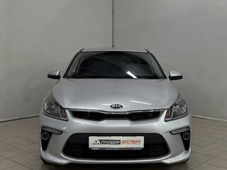 2020 Kia Rio IV, серый, 1599000 рублей, вид 5
