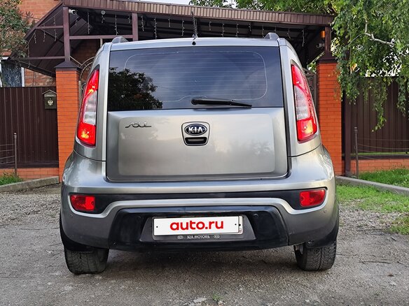 2013 Kia Soul I Рестайлинг, серебристый, 770000 рублей - вид 5