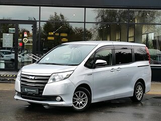 2016 Toyota Noah III (R80), серый, 1539000 рублей, вид 1