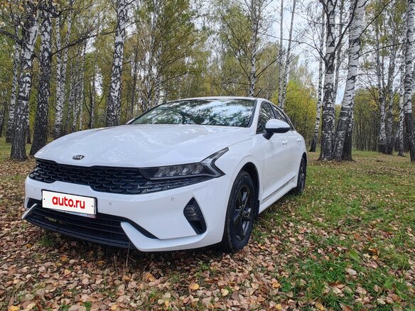 2021 Kia K5 III, белый, 1850000 рублей