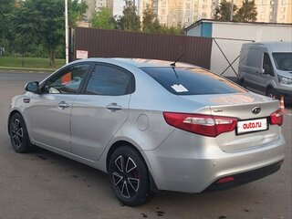 2011 Kia Rio III, серебристый, 720000 рублей, вид 3
