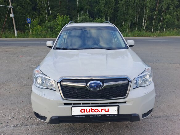 2014 Subaru Forester IV, белый, 1550000 рублей