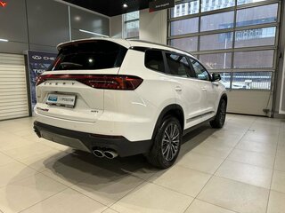 2023 Chery Tiggo 8 Pro Max I Рестайлинг, белый, 2198000 рублей, вид 4