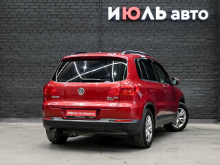 2011 Volkswagen Tiguan I Рестайлинг, красный, 1100000 рублей, вид 4