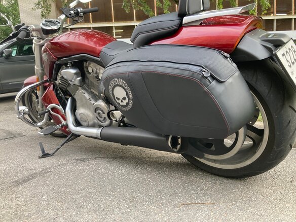 2010 Harley-Davidson V-Rod Muscle, красный, 1300000 рублей