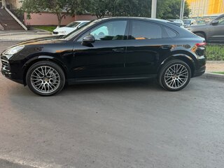 2022 Porsche Cayenne Coupé III, чёрный, 8900000 рублей, вид 5