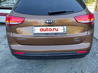 2017 Kia Ceed II Рестайлинг, коричневый, 1300000 рублей, вид 3