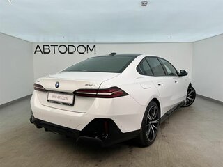 2023 BMW 5 серии 530i xDrive VIII (G60/G61/G68), белый, 8190000 рублей, вид 2