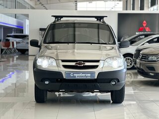 2016 Chevrolet Niva I Рестайлинг, серый, 680000 рублей, вид 2
