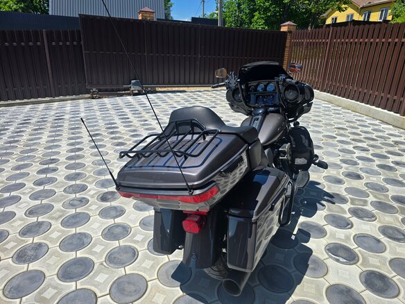 2023 Harley-Davidson Electra Glide, серый, 2550000 рублей - вид 8