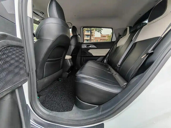 2024 Geely Geometry E 33.5 kWh, белый, 1071008 рублей - вид 19