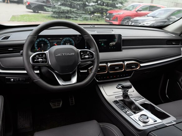 2025 Jetour X70+ I Рестайлинг, белый, 2850000 рублей - вид 9