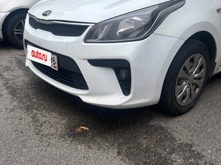 2018 Kia Rio IV, белый, 1200000 рублей, вид 1