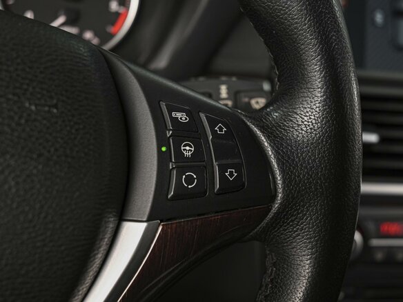 2011 BMW X5 30d II (E70) Рестайлинг, белый, 2290000 рублей - вид 19