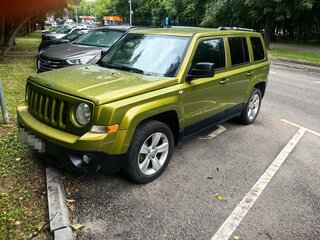 2012 Jeep Liberty (Patriot), зелёный, 1450000 рублей, вид 3