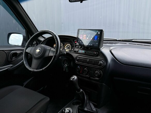 2018 Chevrolet Niva I Рестайлинг, серебристый, 780000 рублей - вид 13
