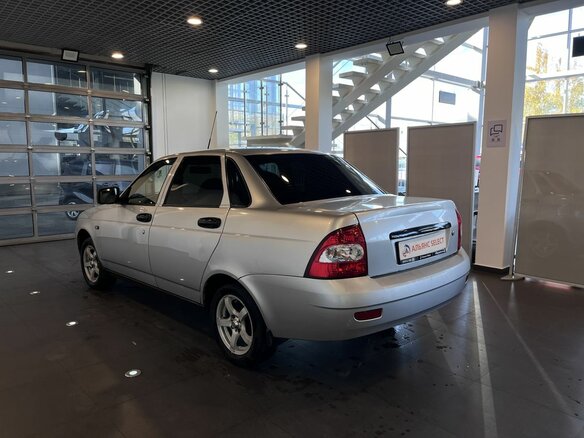2011 Lada (ВАЗ) Priora I, серебристый, 195000 рублей - вид 4