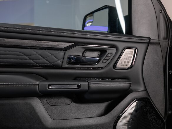 2026 Ram 1500 Crew Cab eTorque V Рестайлинг, чёрный, 11790000 рублей - вид 23