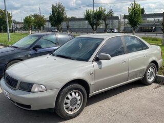 1998 Audi A4 I (B5), серый, 300000 рублей, вид 1