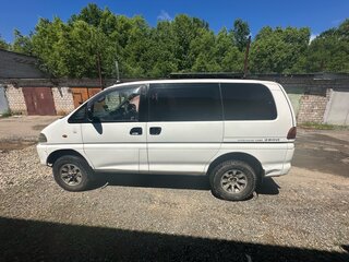 1996 Mitsubishi Delica IV, белый, 430000 рублей, вид 4