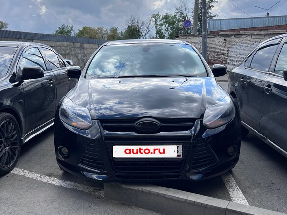 2014 Ford Focus III, чёрный, 900000 рублей - вид 2