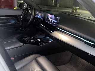 2023 BMW 5 серии 520d xDrive VIII (G60/G61/G68), серый, 6999000 рублей, вид 5