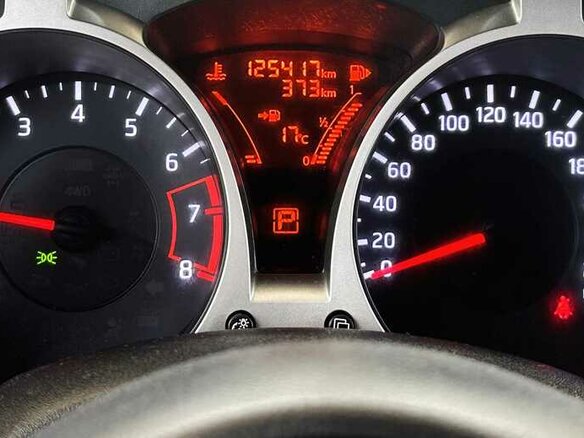 2014 Nissan Juke I, белый, 940000 рублей - вид 5