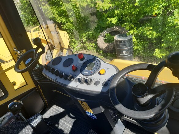 2021 Bomag BW 203 AD-4, жёлтый, 12000000 рублей - вид 8