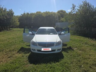 2007 Mercedes-Benz C-Класс 280 III (W204), белый, 1000000 рублей, вид 1