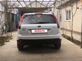 2007 Ford Fiesta Mk5, белый, 385000 рублей, вид 3