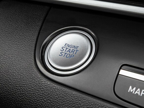 2024 Hyundai Elantra VII (CN7) Рестайлинг, белый - вид 19