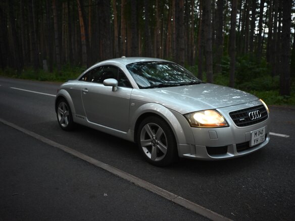2000 Audi TT I (8N), серебристый, 600000 рублей - вид 20