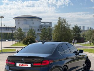 2019 BMW 5 серии M550d xDrive VII (G30/G31/G38), серый, 4500000 рублей, вид 4