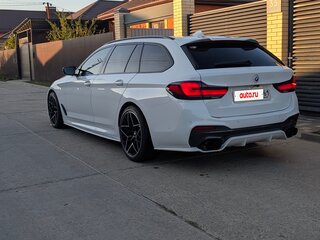 2018 BMW 5 серии 530d xDrive VII (G30/G31/G38), белый, 4350000 рублей, вид 1
