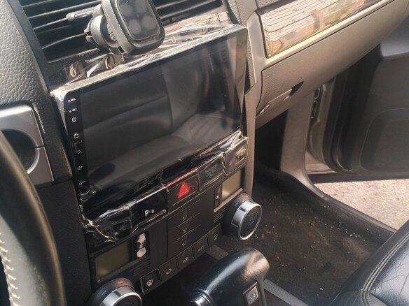 2004 Volkswagen Touareg I, серебристый - вид 12