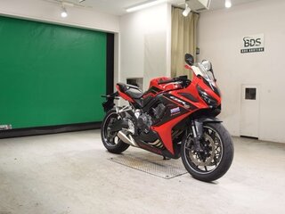 2023 Honda CBR 650R, красный, 683000 рублей, вид 3