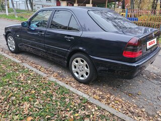 1998 Mercedes-Benz C-Класс 180 I (W202) Рестайлинг, синий, 470000 рублей, вид 4