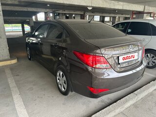 2015 Hyundai Solaris I Рестайлинг, коричневый, 790000 рублей, вид 5