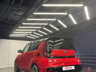 2016 Kia Soul II Рестайлинг, красный, 1400000 рублей, вид 5
