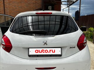 2013 Peugeot 208 I, белый, 549000 рублей, вид 3