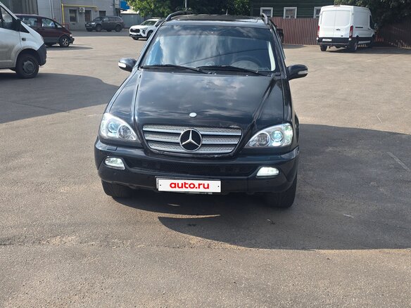2003 Mercedes-Benz M-Класс 350 I (W163) Рестайлинг, чёрный - вид 1