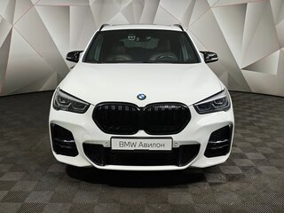 2020 BMW X1 20i xDrive II (F48) Рестайлинг, белый, 3185000 рублей, вид 3